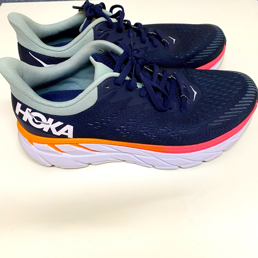 HOKA Clifton 7, Size 8